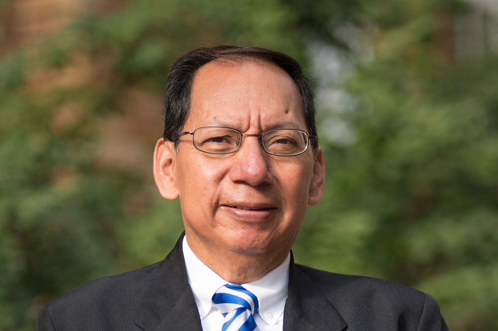 SLCC advisor receives national award Hector Cando