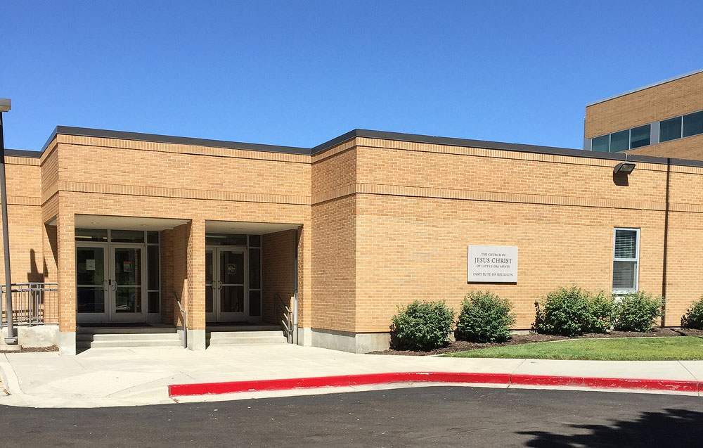 LDS Institute serves students in many ways LDS Institute of Religion