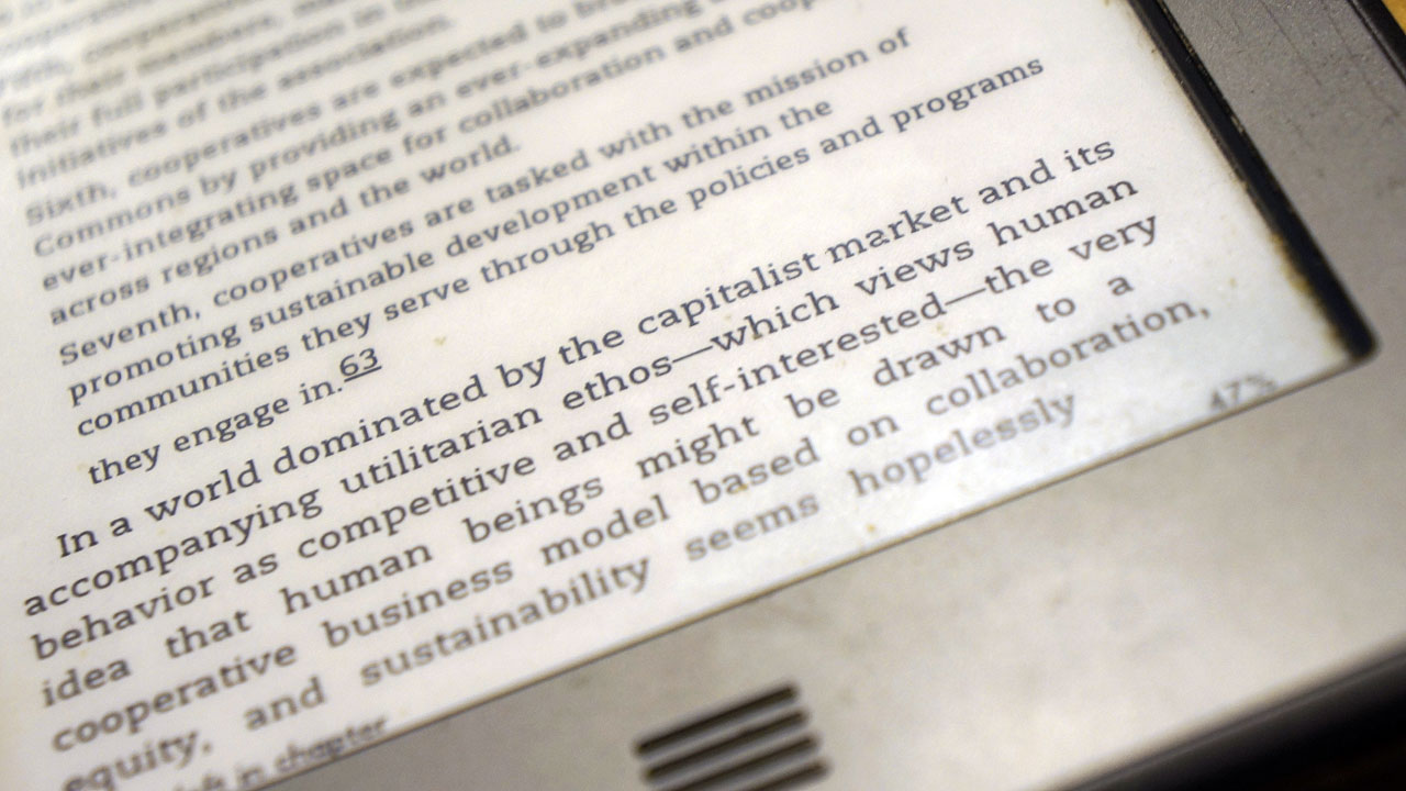 Open educational resources cut learning costs e-book