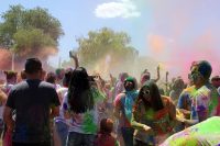 Holi festivalgoers