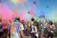 Holi festivalgoers