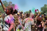 Holi festivalgoers