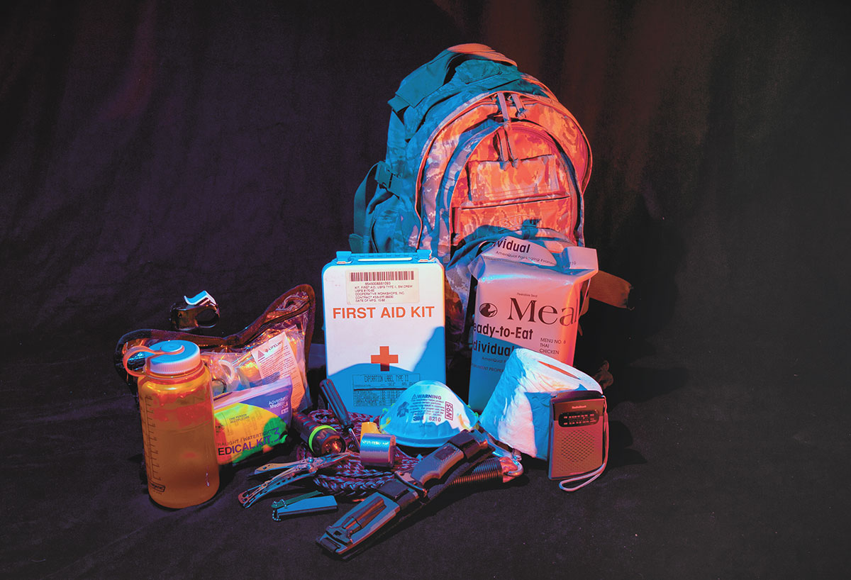 What to put in a 72-hour emergency kit Emergency kit