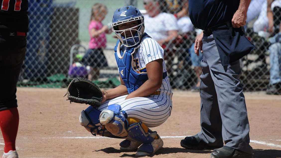 Bruin softball seeks redemption in 2018 Laina Suesue
