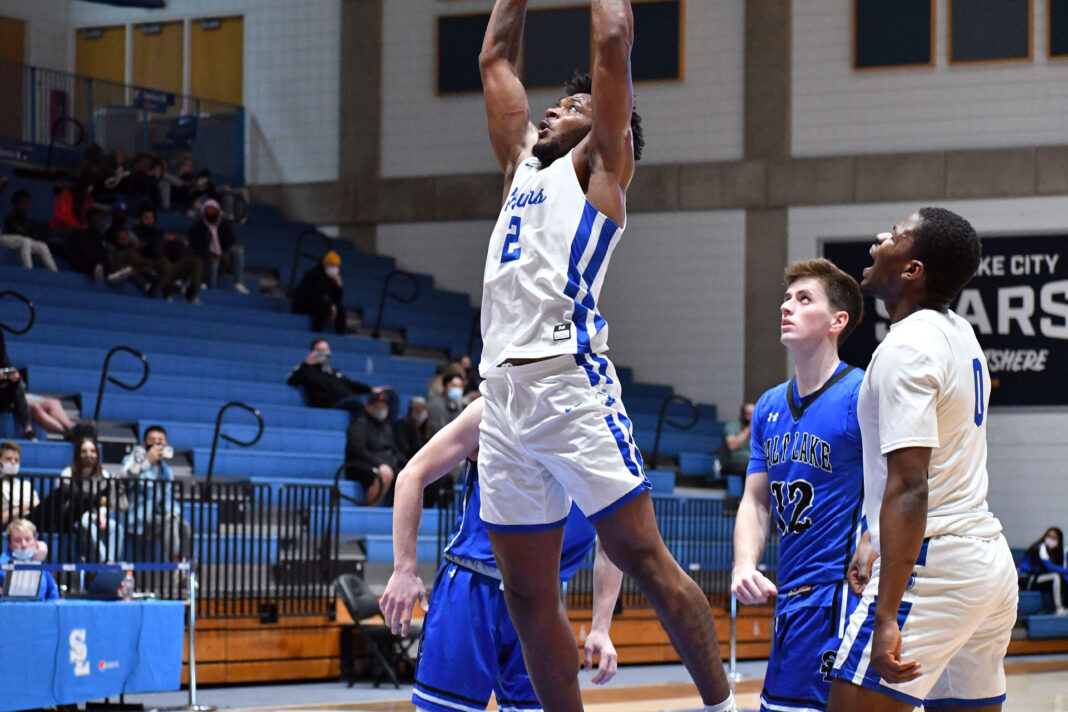 Sophomore wing Marvin Price