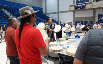 Photos: 2022 Round Dance Native American singers beat drums