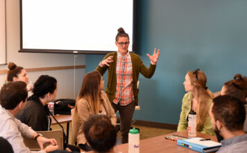 Newly-elected state school board member Sarah Reale wants to get ‘reale’ about education Sarah Reale teaches students in a classroom