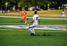Men’s soccer team gearing up for championship year Alex Fritcher pivoting on synthetic soccer field