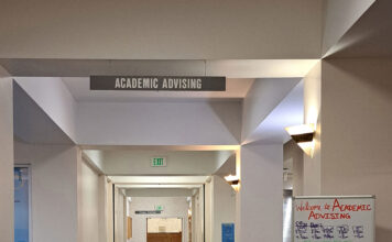 As deadlines approach, SLCC staff offer suggestions for setting a sensible class schedule Hallway to the Academic Advising office at South City Campus
