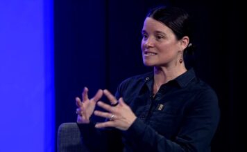 Bruin Lens: ePortfolio Emily Thompson discussing e-portfolio