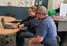 Surviving the e-portfolio Paul observing Chale as Chale explains e-portfolio tools