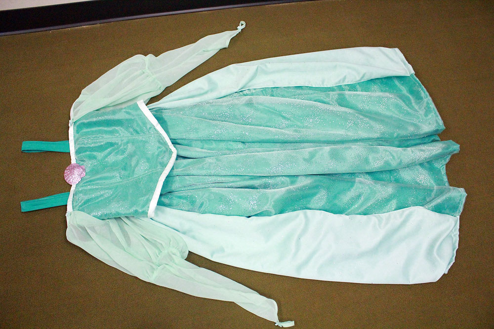 Fashion student reveals inspiration behind Comic Con costume Ariel dress by Sara Thompson