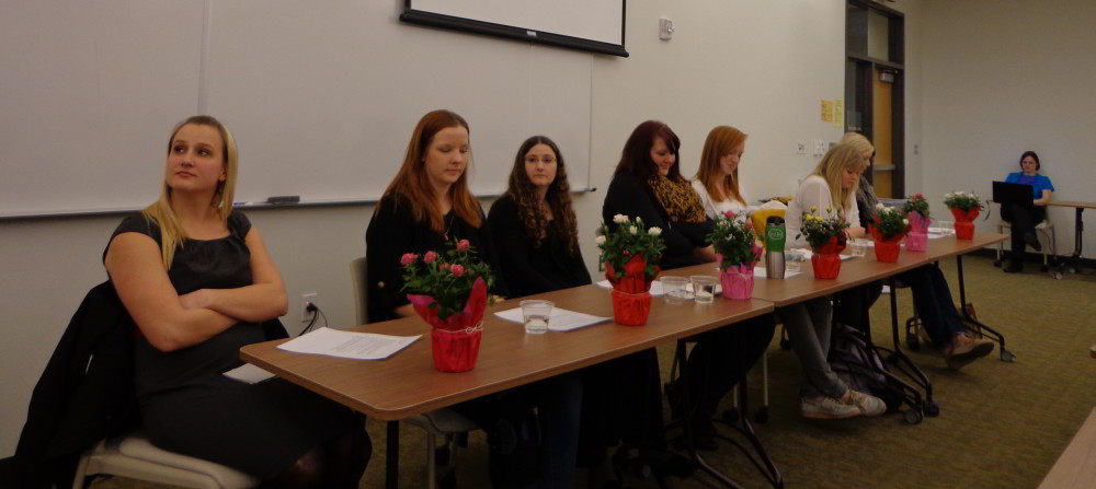 Family and Human Studies program offers a rewarding career Lisa Cuestas, Kelsey Brown, Sarah Atherton, Jamie Galloway, Shanae Schouten, Angela Hamilton and Kim Bird at the SLCC.