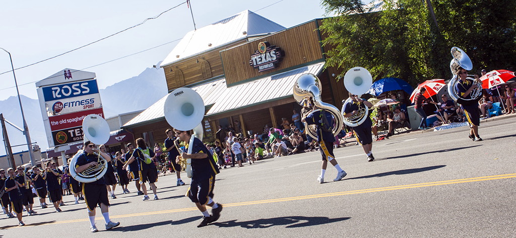 The Bruin Parade Band marches through town Tuba secton leads the Bruin Parade Band at Taylorsville Dayzz