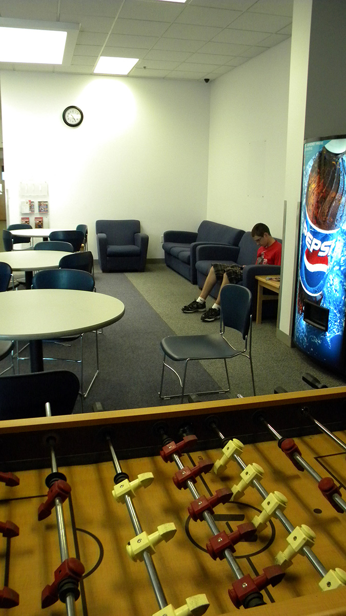 SLCC Study Spots: Meadowbrook Campus Meadowbrook Campus student lounge