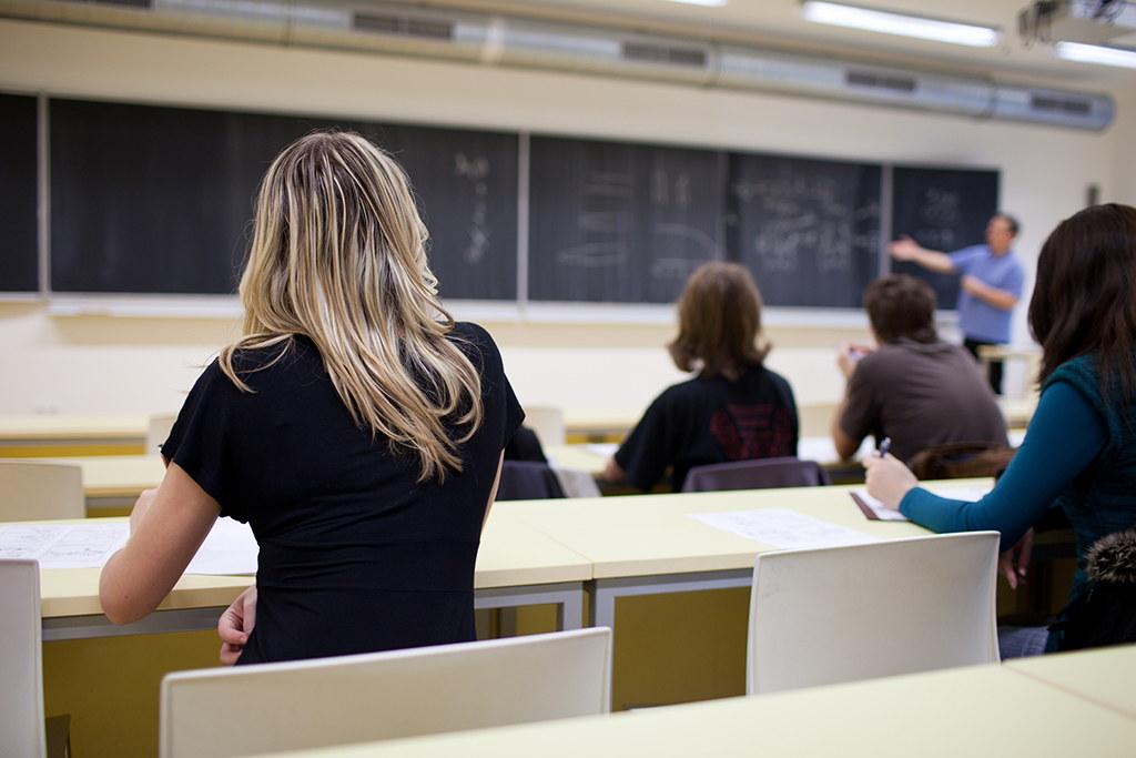 The Salt Lake Community College survival guide for freshmen: Part 1 College classroom