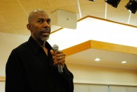 Ex-Jazzman Thurl Bailey motivates SLCC Thurl Bailey