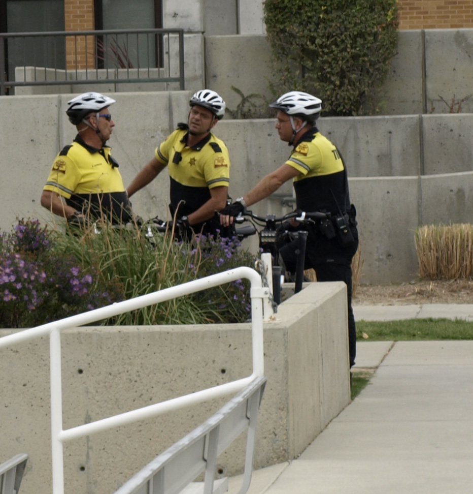 Parking lot escorts help students feel safer UHP officers on bike patrol