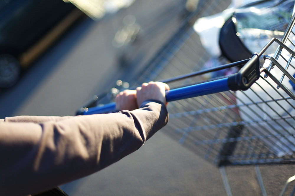 Use your OneCard to get student discounts Shopping cart