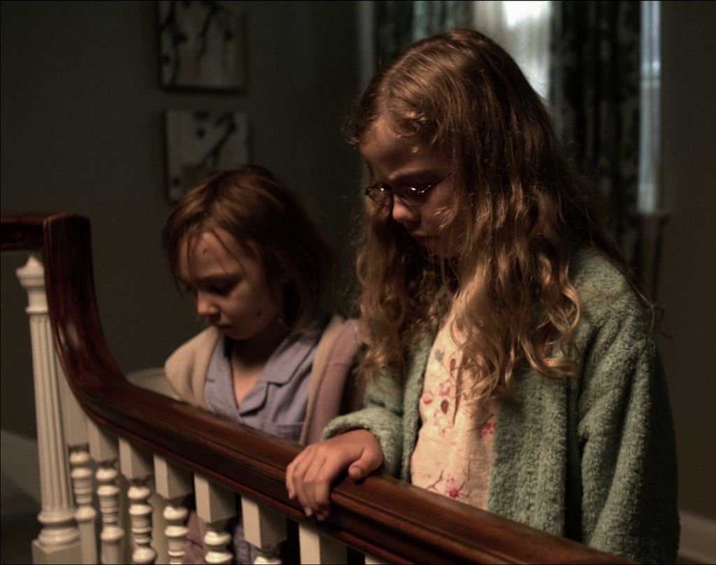 ‘Mama’s creative presentation can’t overcome a lukewarm story Child actors Isabelle Nélisse and Megan Charpentier give good performances in 'Mama.'