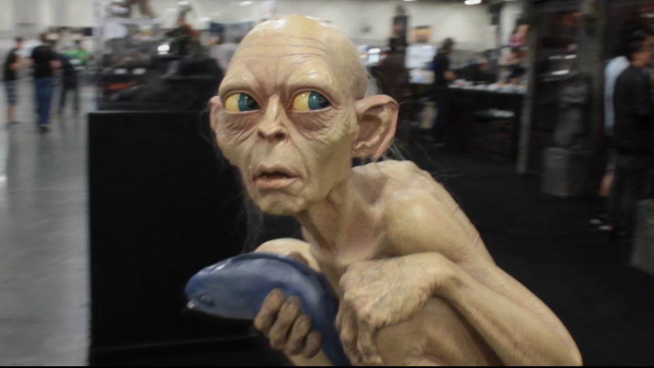 Salt Lake Comic Con 2013: Day 2 in a nutshell Gollum statue