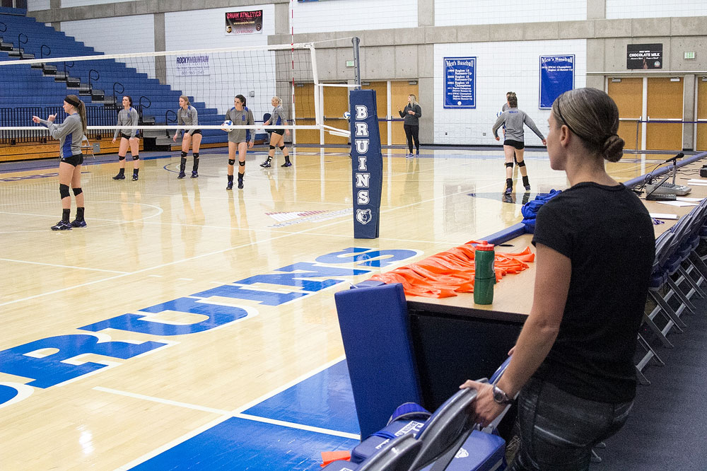 Trainer gets Bruin athletes ready for game day Melanie Nesbit watches volleyball practice