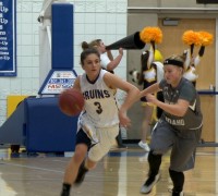 Women’s basketball: SLCC stomps rival CSI in convincing fashion Raushan Gultekin vs. CSI